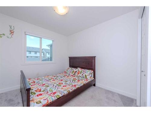 116 Sage Hill Crescent Nw, Calgary, AB - Indoor Photo Showing Bedroom