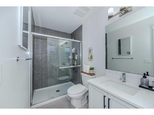 116 Sage Hill Crescent Nw, Calgary, AB - Indoor Photo Showing Bathroom