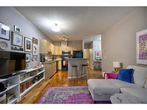 103-1026 12 Avenue Sw, Calgary, AB - Indoor