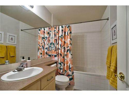 103-1026 12 Avenue Sw, Calgary, AB - Indoor Photo Showing Bathroom