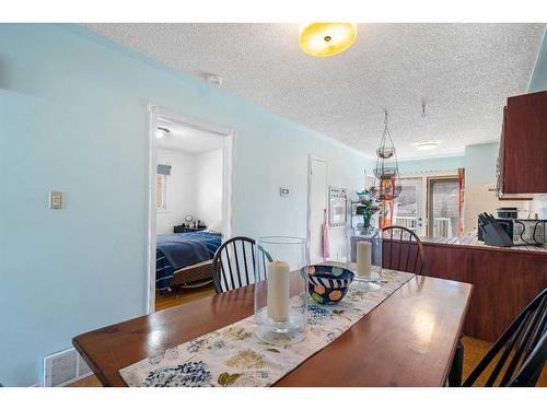 913 4 Avenue Nw, Calgary, AB - Indoor Photo Showing Dining Room