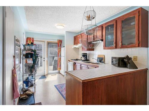 913 4 Avenue Nw, Calgary, AB - Indoor Photo Showing Dining Room