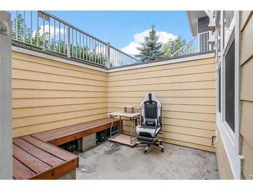 414 Mckenzie Towne Close Se, Calgary, AB - Outdoor With Exterior