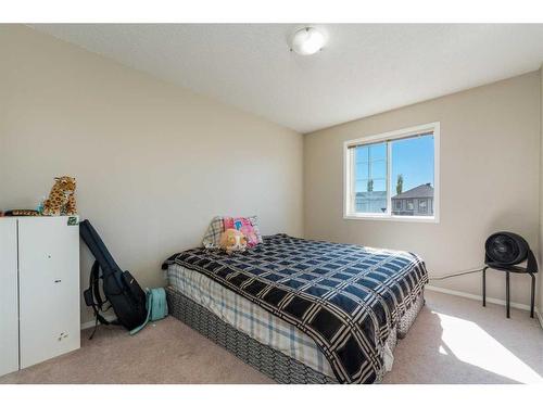 219 Covemeadow Crescent Ne, Calgary, AB - Indoor Photo Showing Bedroom