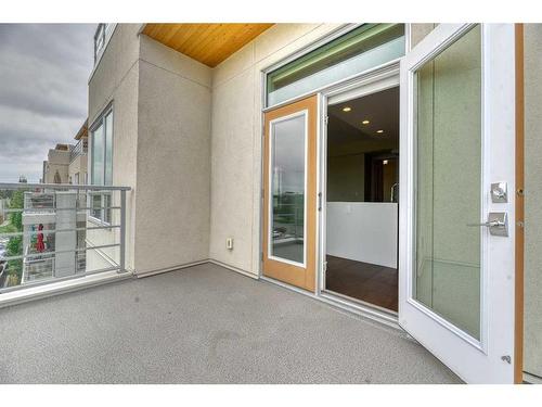 302-33 Burma Star Road Sw, Calgary, AB - Outdoor With Balcony With Exterior