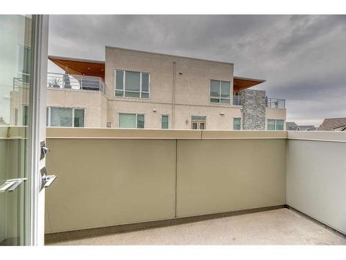 302-33 Burma Star Road Sw, Calgary, AB - Outdoor With Balcony With Exterior