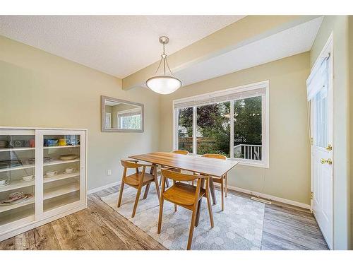 216 Cougar Ridge Drive Sw, Calgary, AB - Indoor Photo Showing Dining Room