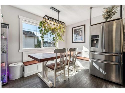 199 Hidden Creek Cove Nw, Calgary, AB - Indoor Photo Showing Dining Room