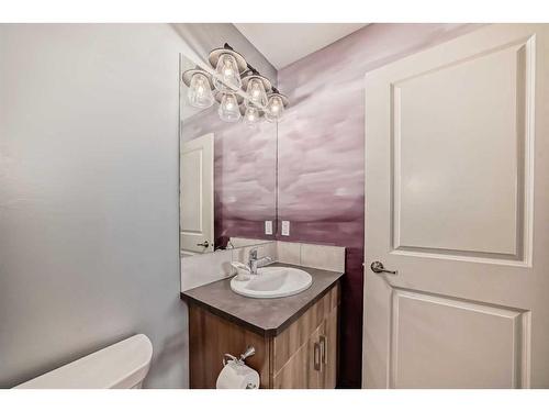 808-10 Auburn Bay Avenue Se, Calgary, AB - Indoor Photo Showing Bathroom