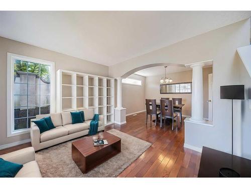 1 Valley Creek Road Nw, Calgary, AB - Indoor Photo Showing Living Room