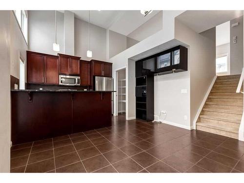 1006 Wentworth Villas Sw, Calgary, AB - Indoor Photo Showing Kitchen