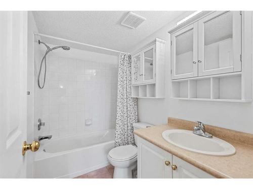 1204-6224 17 Avenue Se, Calgary, AB - Indoor Photo Showing Bathroom