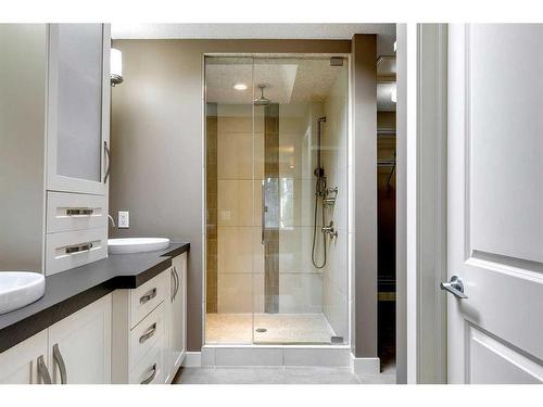 368 Auburn Bay Boulevard Se, Calgary, AB - Indoor Photo Showing Bathroom