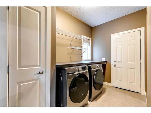 368 Auburn Bay Boulevard Se, Calgary, AB - Indoor Photo Showing Laundry Room