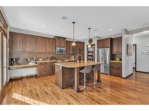 22 Cranarch Link Se, Calgary, AB - Indoor Photo Showing Kitchen With Upgraded Kitchen