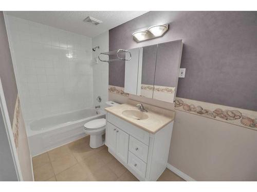 264 Panamount Hill, Calgary, AB - Indoor Photo Showing Bathroom