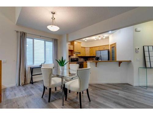 49 Everglen Crescent Sw, Calgary, AB - Indoor Photo Showing Dining Room