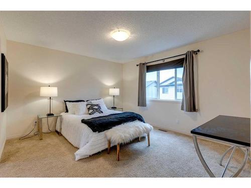 49 Everglen Crescent Sw, Calgary, AB - Indoor Photo Showing Bedroom