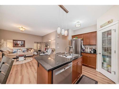 1120 Kingston Crescent, Airdrie, AB - Indoor Photo Showing Kitchen