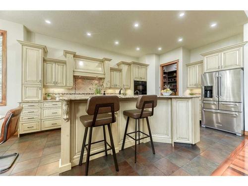 54 Rockcliff Landing Nw, Calgary, AB - Indoor Photo Showing Kitchen With Upgraded Kitchen