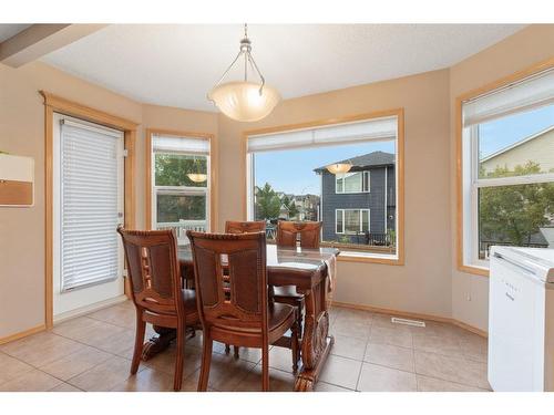 472 Bridlemeadows Common Sw, Calgary, AB - Indoor Photo Showing Dining Room