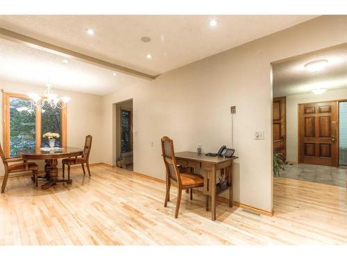 36 Beddington Circle Ne, Calgary, AB - Indoor Photo Showing Dining Room