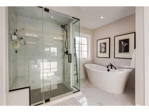 96 Timberline Way Sw, Calgary, AB - Indoor Photo Showing Bathroom