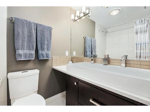 108-1720 10 Street Sw, Calgary, AB - Indoor Photo Showing Bathroom