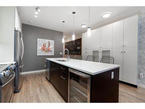 108-1720 10 Street Sw, Calgary, AB - Indoor Photo Showing Kitchen