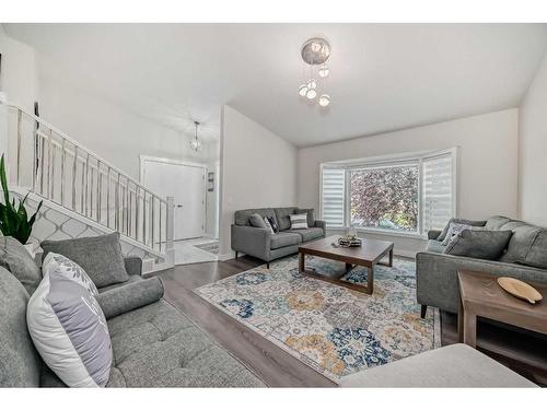 176 Templeby Drive Ne, Calgary, AB - Indoor Photo Showing Living Room