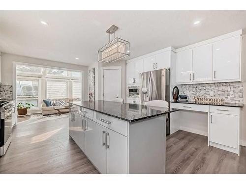 176 Templeby Drive Ne, Calgary, AB - Indoor Photo Showing Kitchen With Upgraded Kitchen