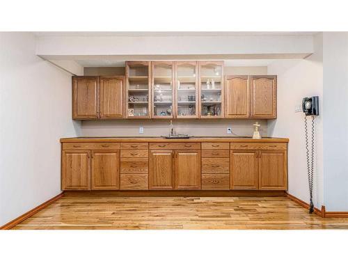 5960 Dalridge Hill Nw, Calgary, AB - Indoor Photo Showing Kitchen