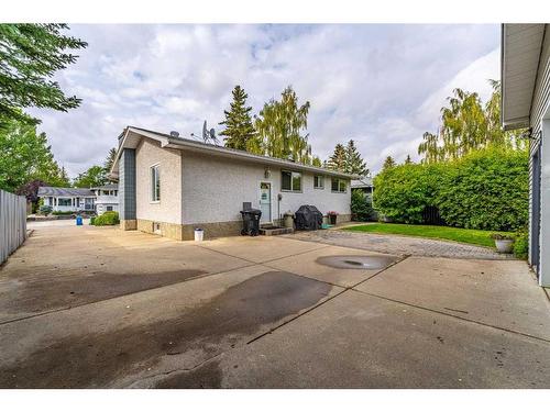 5960 Dalridge Hill Nw, Calgary, AB - Outdoor