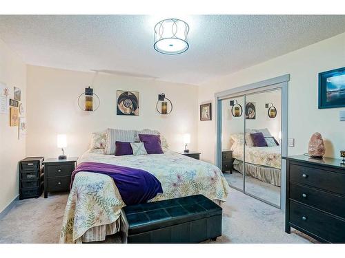 24 Christie Park Hill Sw, Calgary, AB - Indoor Photo Showing Bedroom