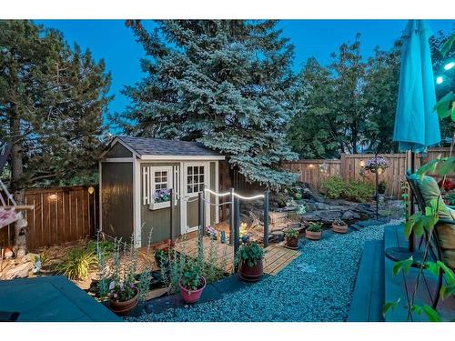 24 Christie Park Hill Sw, Calgary, AB - Outdoor