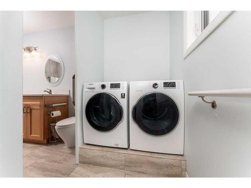 231 Grizzly Crescent, Canmore, AB - Indoor Photo Showing Laundry Room