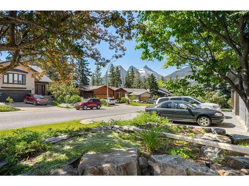 231 Grizzly Crescent, Canmore, AB - Outdoor