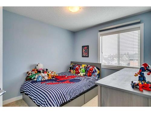 52 Auburn Bay Crescent Se, Calgary, AB - Indoor Photo Showing Bedroom