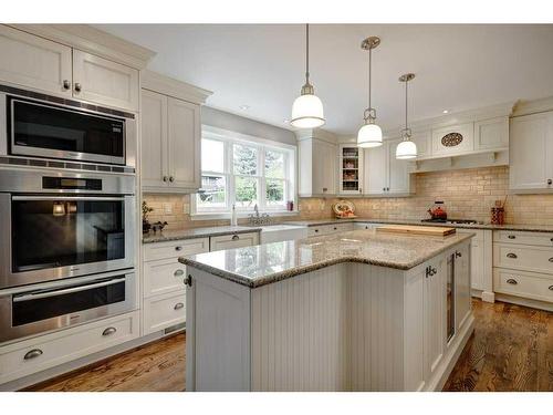 143 Parkview Green Se, Calgary, AB - Indoor Photo Showing Kitchen With Upgraded Kitchen