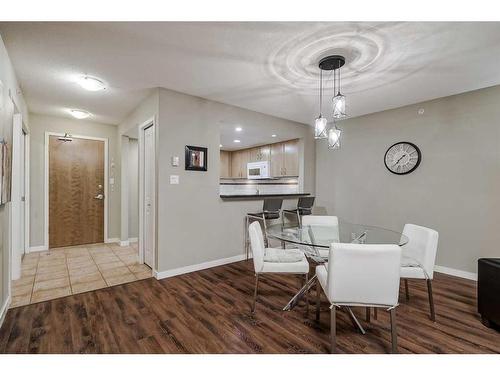 506-1108 6 Avenue Sw, Calgary, AB - Indoor Photo Showing Dining Room