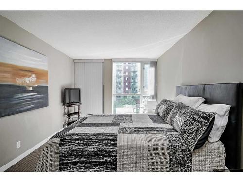 506-1108 6 Avenue Sw, Calgary, AB - Indoor Photo Showing Bedroom