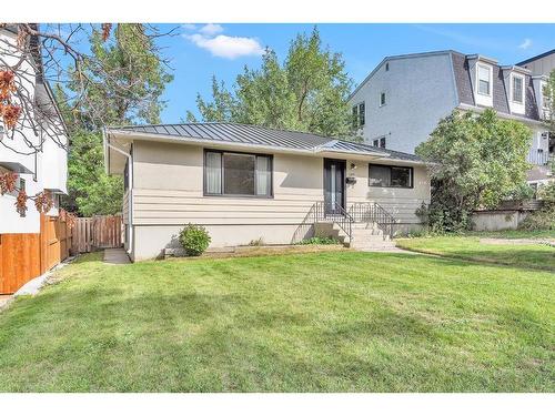 2212 29 Avenue Sw, Calgary, AB - Outdoor