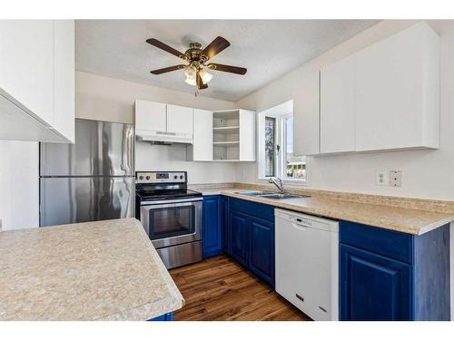 9 Marwood Circle Ne, Calgary, AB - Indoor Photo Showing Kitchen With Double Sink