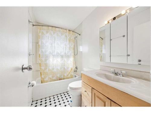 9 Marwood Circle Ne, Calgary, AB - Indoor Photo Showing Bathroom