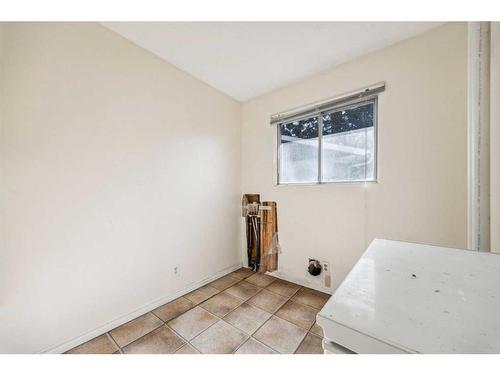 9 Marwood Circle Ne, Calgary, AB - Indoor Photo Showing Other Room