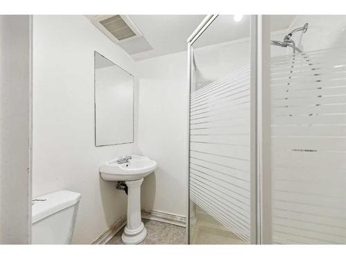 9 Marwood Circle Ne, Calgary, AB - Indoor Photo Showing Bathroom