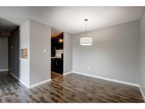 406-550 Westwood Drive Sw, Calgary, AB - Indoor Photo Showing Other Room