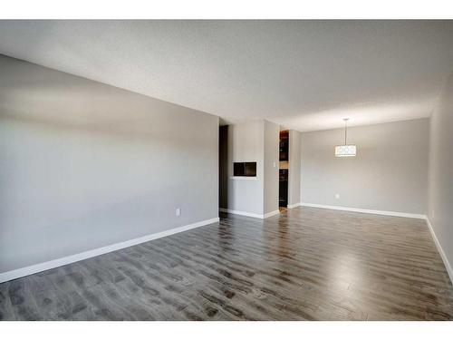 406-550 Westwood Drive Sw, Calgary, AB - Indoor