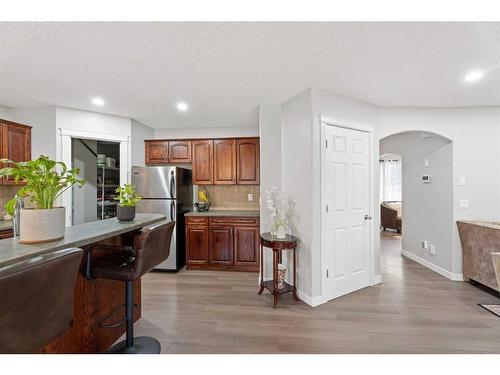 276 Cove Dr, Chestermere, AB - Indoor Photo Showing Kitchen