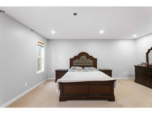 276 Cove Dr, Chestermere, AB - Indoor Photo Showing Other Room